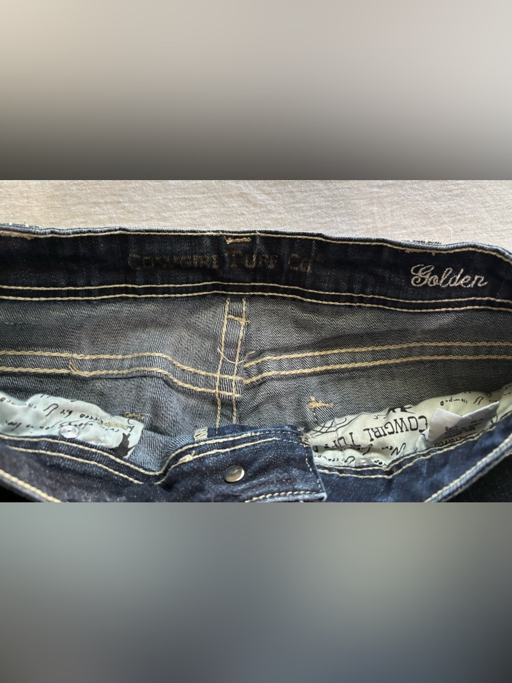 Cowgirl Tuff Co Golden Bootcut Jeans Dark Wash Sequin Embroidered 30/10 - Picture 9 of 10